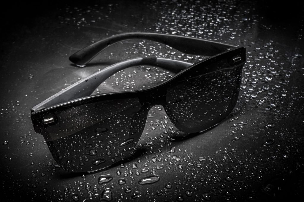 Photo d'une paire de lunettes de soleil